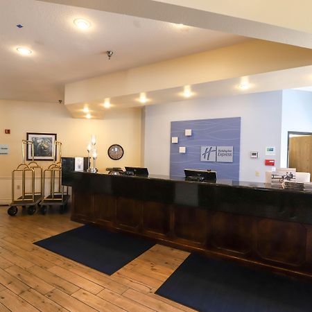Holiday Inn Express St Ignace-Lake Central By Ihg Saint Ignace Εξωτερικό φωτογραφία