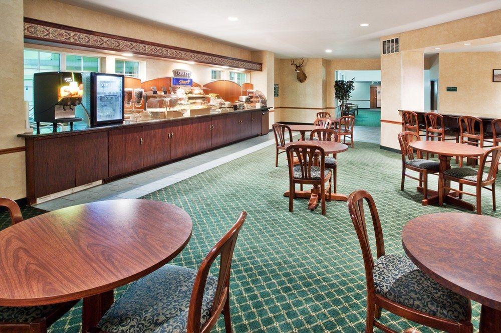 Holiday Inn Express St Ignace-Lake Central By Ihg Saint Ignace Εξωτερικό φωτογραφία