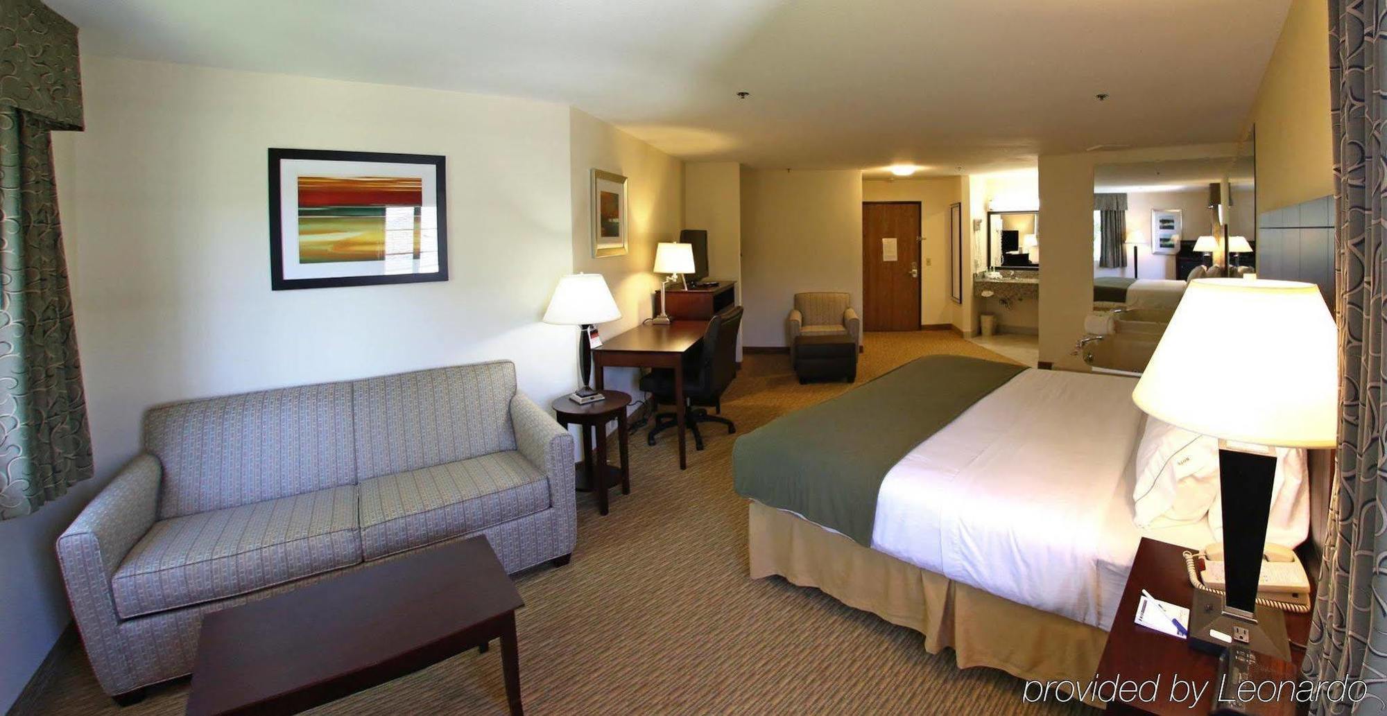 Holiday Inn Express St Ignace-Lake Central By Ihg Saint Ignace Εξωτερικό φωτογραφία